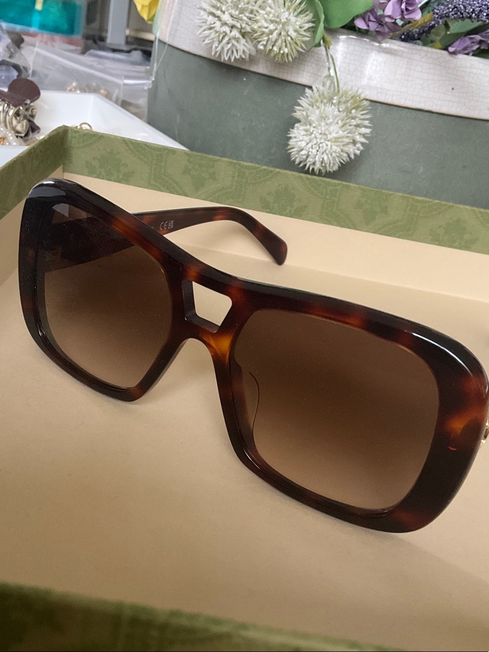 Celine Tortoiseshell Square Sunglasses with Gold Logo - Picture 3 of 9